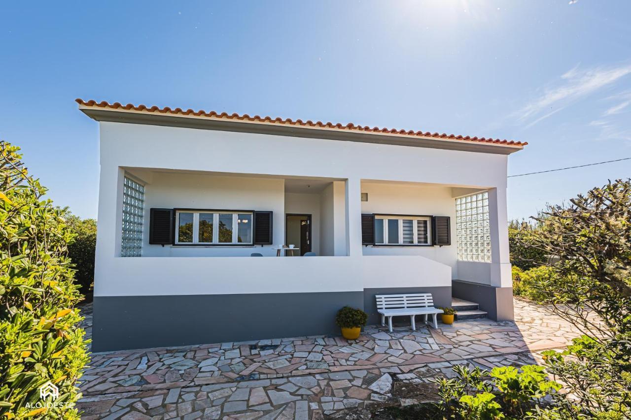 Casa A Beira Mar - Countryhouse With Ocean View São Pedro da Cadeira Dış mekan fotoğraf